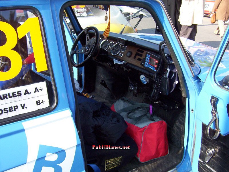 interior_r8ts.jpg